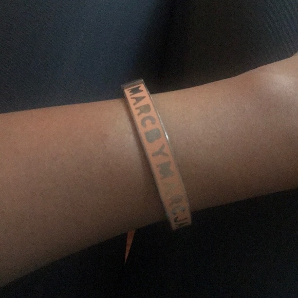 Marc by Marc Jacobs enamel bangle - Picture 2 of 3